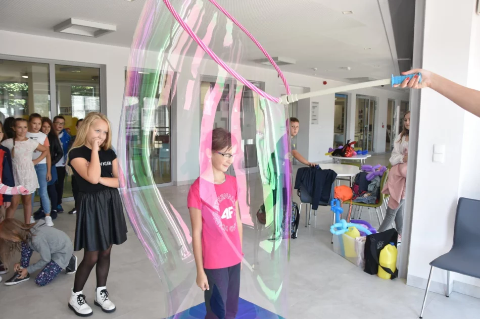 MBP w Limanowej podsumowała projekt „Literacka podróż za jedną książkę, czyli Majka z Siwego Brzegu powraca” - zdjęcie 10