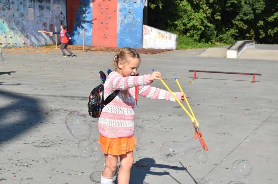 MBP w Limanowej podsumowała projekt „Literacka podróż za jedną książkę, czyli Majka z Siwego Brzegu powraca” - zdjęcie 16