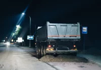 Droga zanieczyszczona... obornikiem - zdjęcie główne