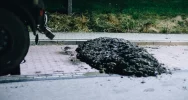 Droga zanieczyszczona... obornikiem - zdjęcie 3