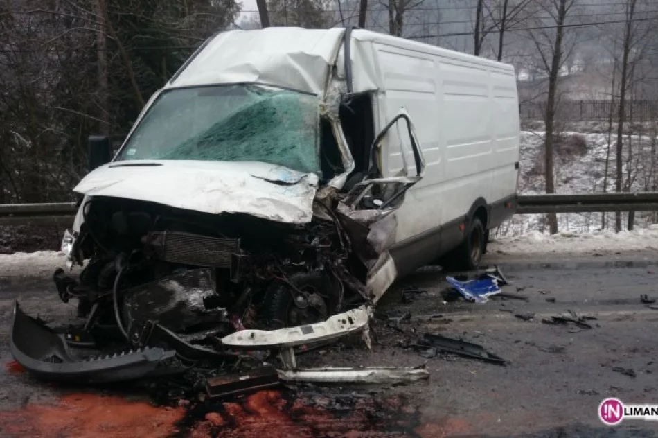 Zderzenie iveco z ciężarówką - zdjęcie 4