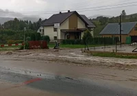 "Armagedon. Powtórka z niedzieli". Po intensywnej burzy woda znów wylała na drogę - zdjęcie główne