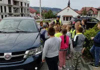 Punkt kontroli kierowców pod szkołą. Za wykroczenie mandat i... sok z cytryny - zdjęcie główne