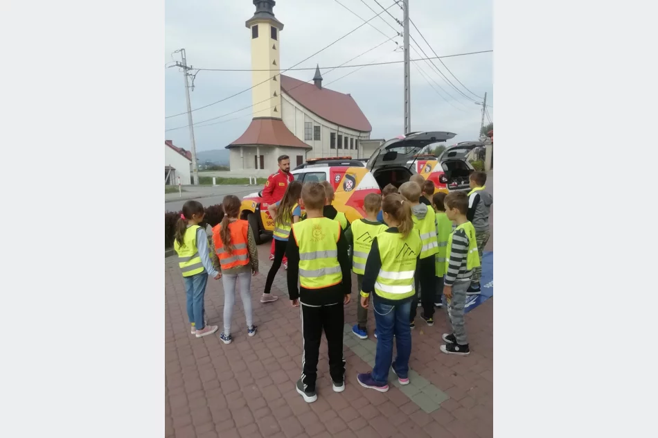 Punkt kontroli kierowców pod szkołą. Za wykroczenie mandat i... sok z cytryny - zdjęcie 2