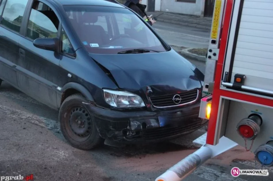 Zderzenie na skrzyżowaniu - zdjęcie 2