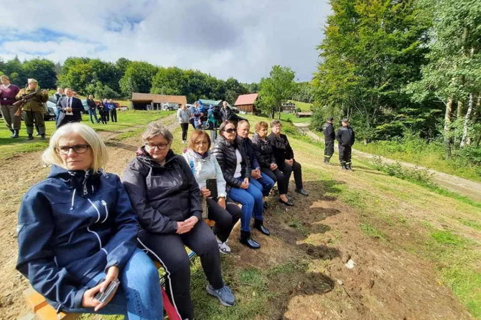 To miejsce jest ewenementem w skali kraju - obelisk na dawnym alianckim zrzutowisku - zdjęcie 6