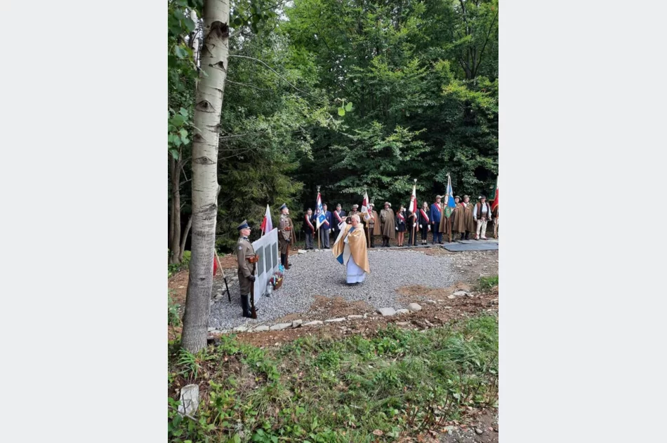 To miejsce jest ewenementem w skali kraju - obelisk na dawnym alianckim zrzutowisku - zdjęcie 9