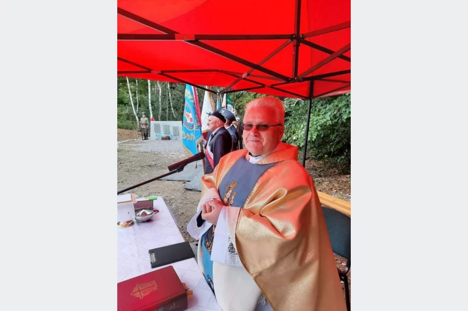 To miejsce jest ewenementem w skali kraju - obelisk na dawnym alianckim zrzutowisku - zdjęcie 14