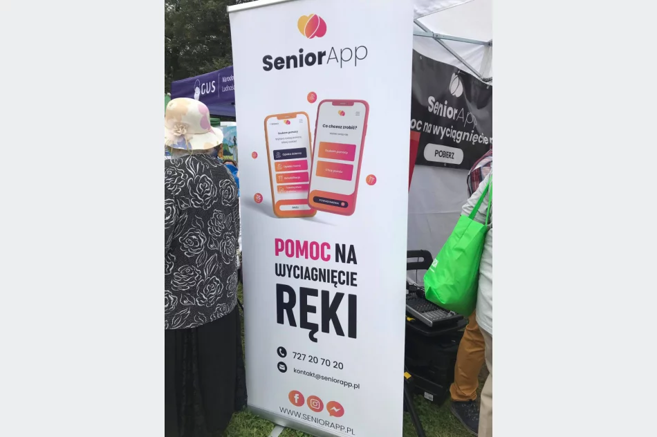  Członkowie Limanowskiego Uniwersytetu Trzeciego Wieku na VIII Międzynarodowych SENIORALIACH w Krakowie  - zdjęcie 6