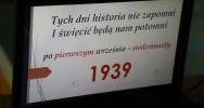 Szkoła Podstawowa w Mordarce uczciła 82. rocznicę wybuchu II wojny światowej - zdjęcie 5