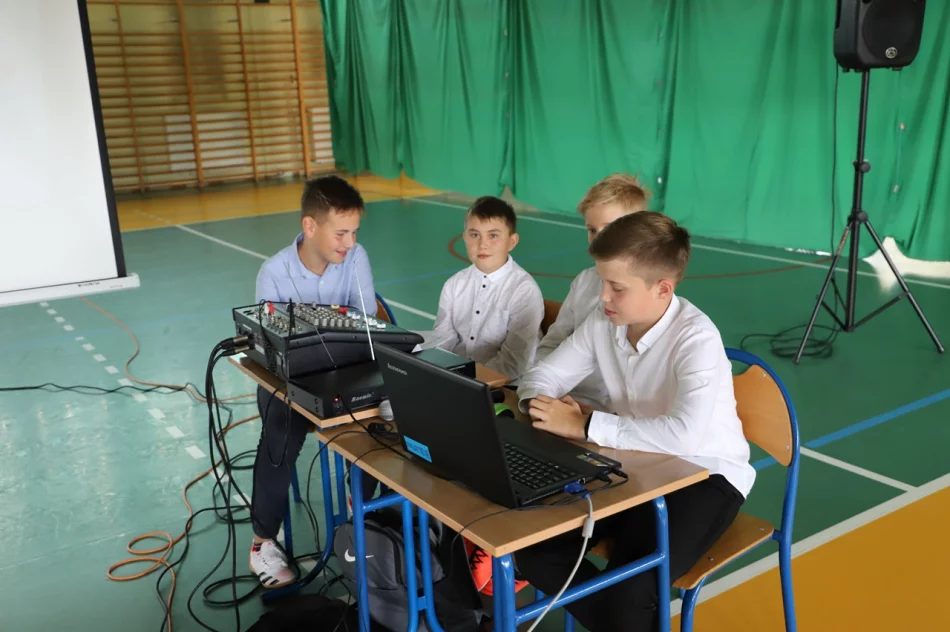 Szkoła Podstawowa w Mordarce uczciła 82. rocznicę wybuchu II wojny światowej - zdjęcie 6