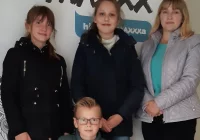  Uczniowie Zespołu Szkolno-Przedszkolnego nr 4 w Limanowej w studiu radiowym RMF Maxxx - zdjęcie główne