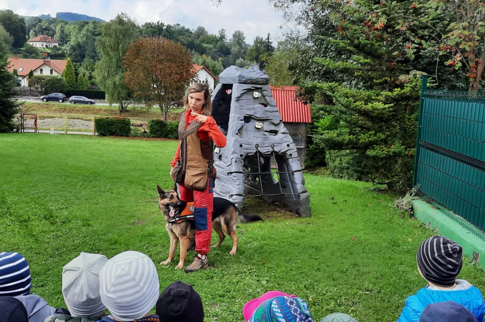 Miejskie Przedszkole nr 2 w Limanowej odwiedzili ratownicy GOPR - zdjęcie 6