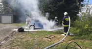 Strażacy ugasili pożar samochodu. Ogień objął komorę silnika - zdjęcie 3