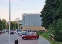 Ewakuacja domu kultury po fałszywym alarmie pożarowym - zdjęcie główne