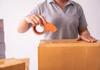 Kurier do Anglii a odpowiedzialność za fałszywe dane w informacjach o paczce. Kto będzie obciążony kosztami? - zdjęcie główne