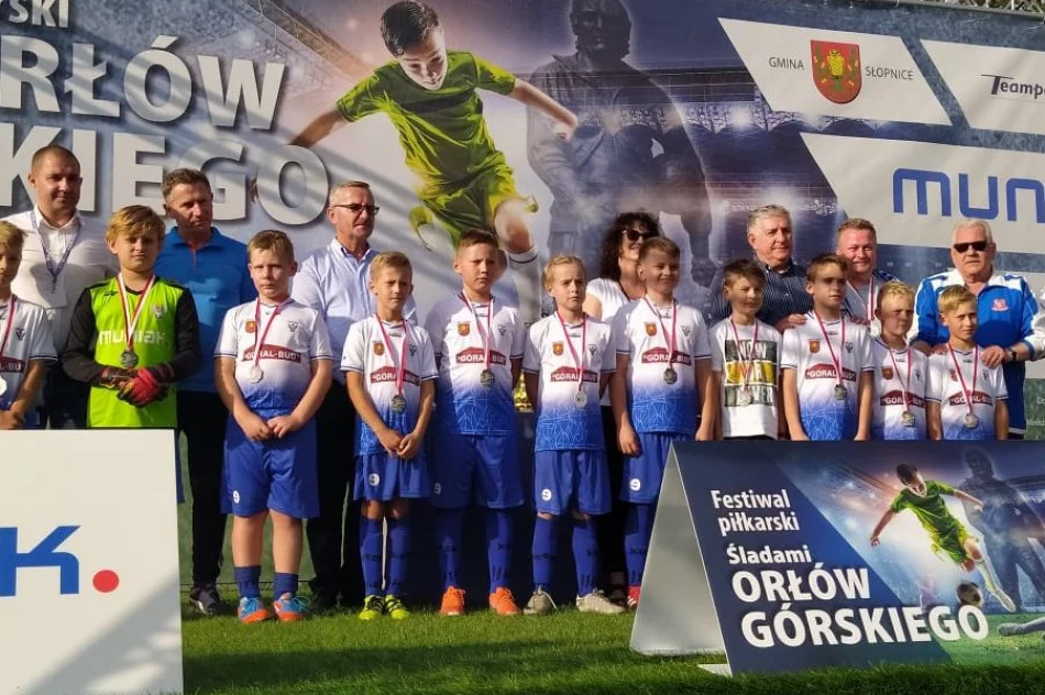 Festiwal piłkarski w Słopnicach. Podążają „Śladami Orłów Górskiego”. - zdjęcie 2