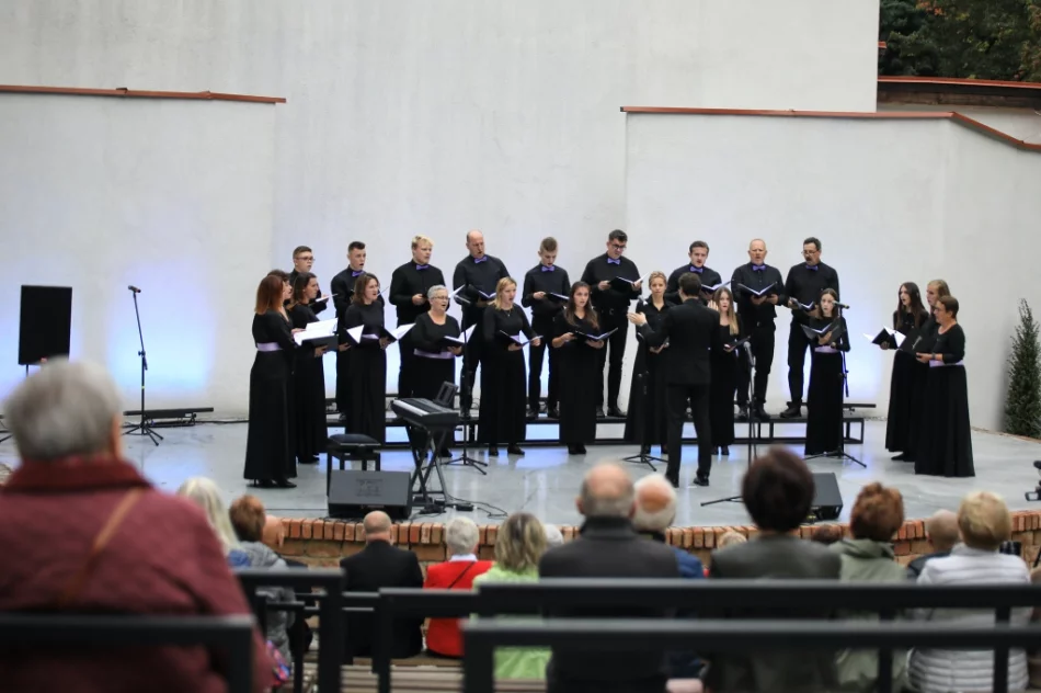 Koncertowali na Ziemi Kłodzkiej - zdjęcie 3