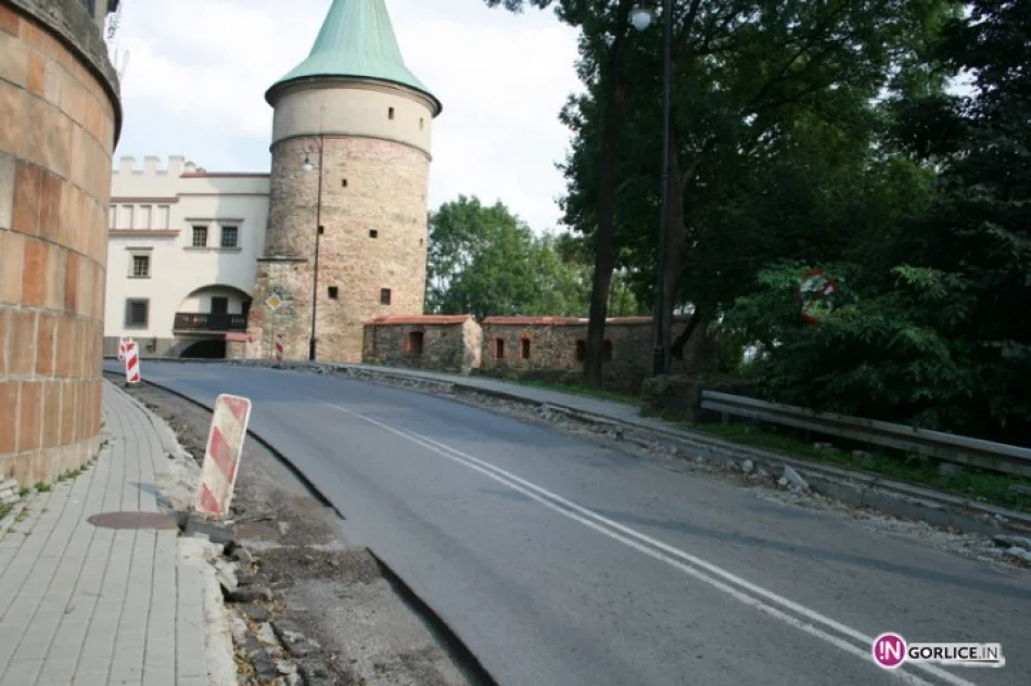 „Zakaz skręcania w lewo” - zdjęcie 3