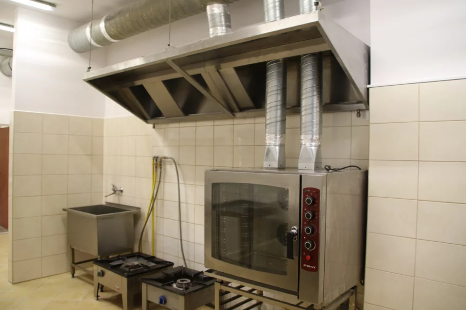 Wyremontowano stołówkę i doposażono szkolną kuchnię - zdjęcie 2