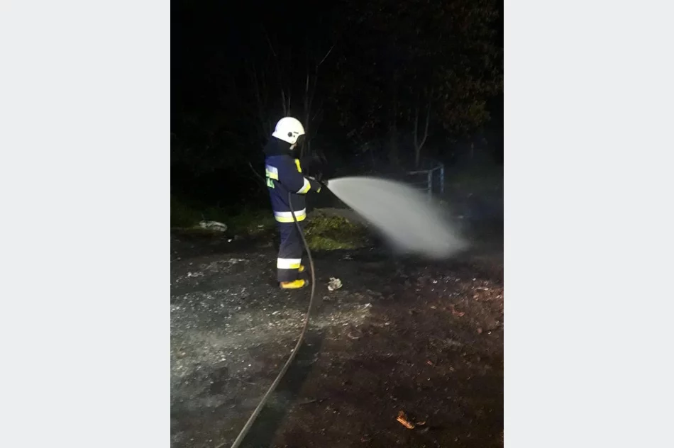 Strażacy podczas interwencji na osiedlu romskim obrzuceni kamieniami - zdjęcie 2