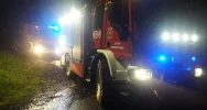 Strażacy podczas interwencji na osiedlu romskim obrzuceni kamieniami - zdjęcie 4