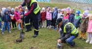 Dąb symbolizujący działania dla ochrony środowiska i klimatu posadzono w Parku Miejskim - zdjęcie 5