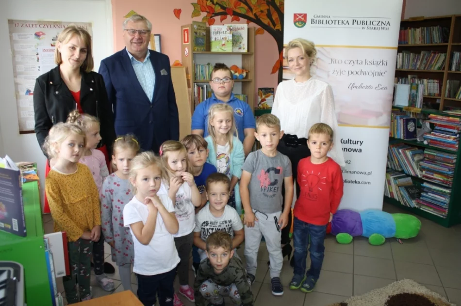 Dzień głośnego czytania w bibliotekach - zdjęcie 4