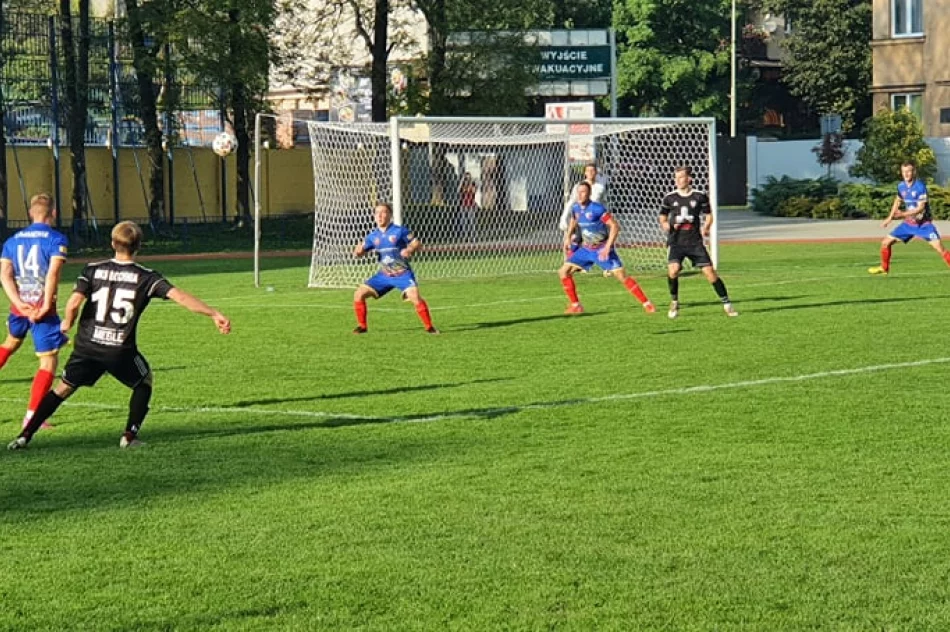 Kościółek trafił w doliczonym czasie gry i Limanovia ma komplet punktów w Bochni! - zdjęcie 9