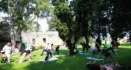 W każdą sobotę joga pod zamkiem - zdjęcie 2