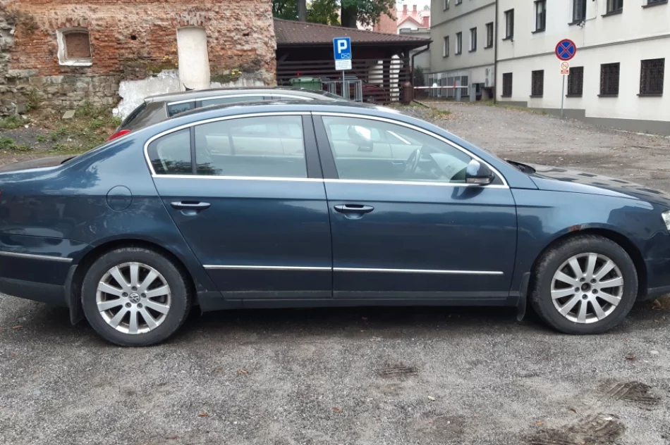 Urzędnicy sprzedają Passata. Cena wywoławcza - 6 tys. zł - zdjęcie 3