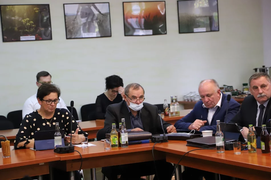 Informacja dot. XIX sesji Rady Gminy Limanowa - zdjęcie 15