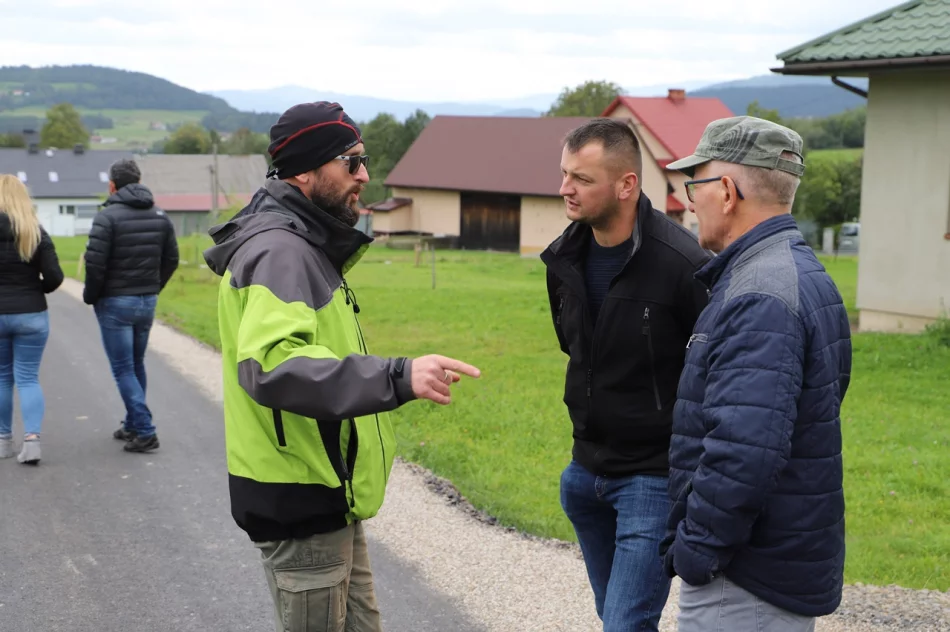 Odbiór dróg gminnych w miejscowościach Mordarka, Wysokie, Siekierczyna - zdjęcie 17