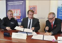 Pomogą uczniom uzależnionym od internetu - zdjęcie główne