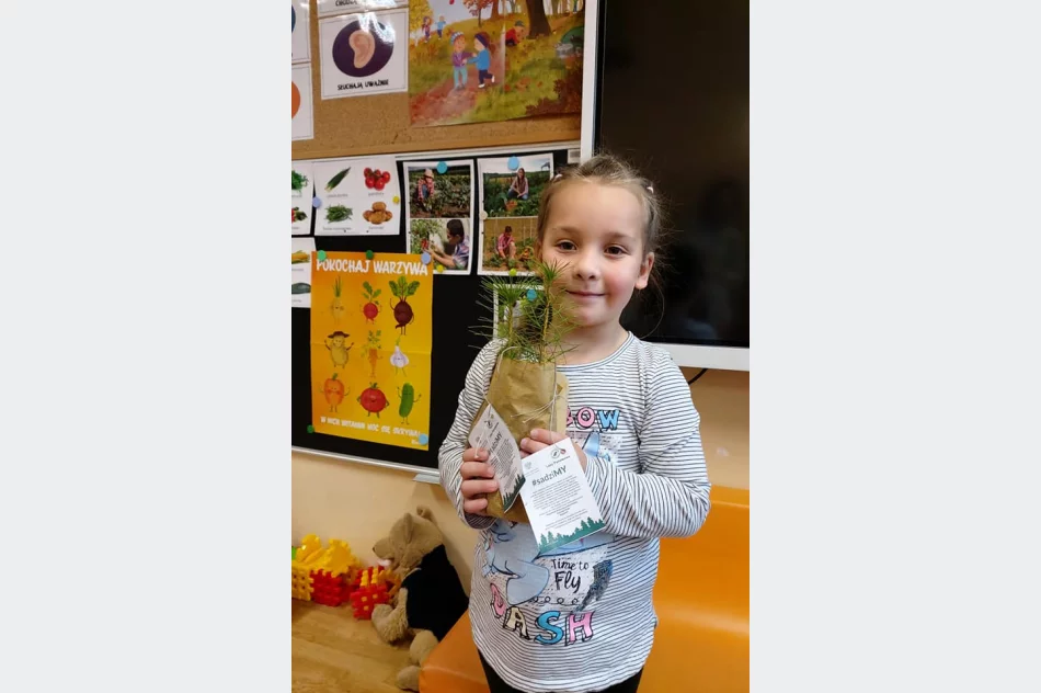 Akcja #sadziMy w Miejskim Przedszkolu nr 1 - zdjęcie 12