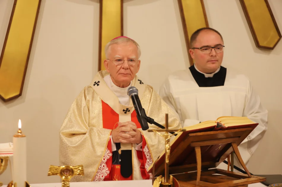 Metropolita w Mszanie Dolnej: świadectwo Maksymiliana Kolbego ukazuje miłość większą niż śmierć - zdjęcie 17