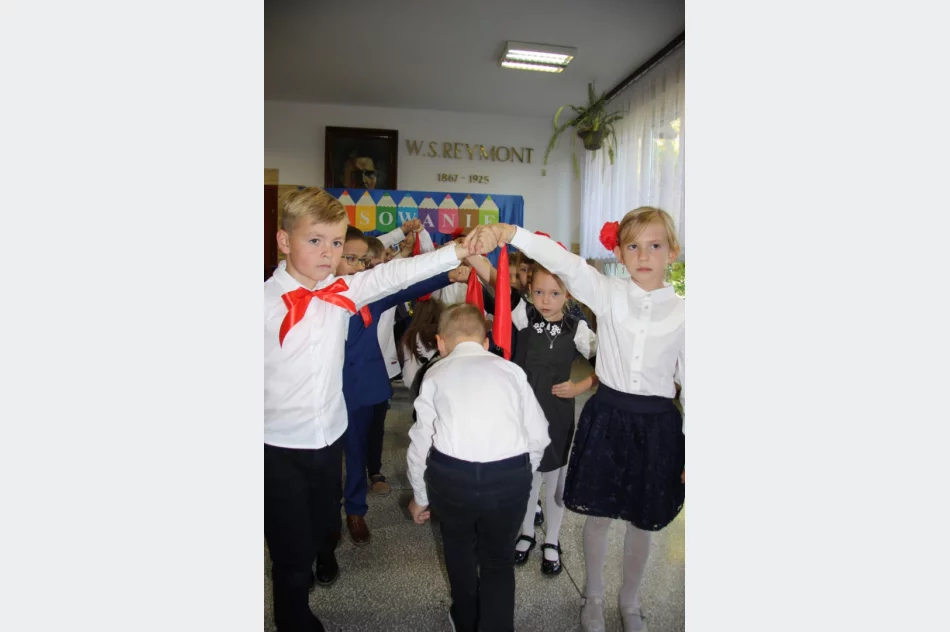 Pasowanie na ucznia w Szkole Podstawowej w Pasierbcu - zdjęcie 14