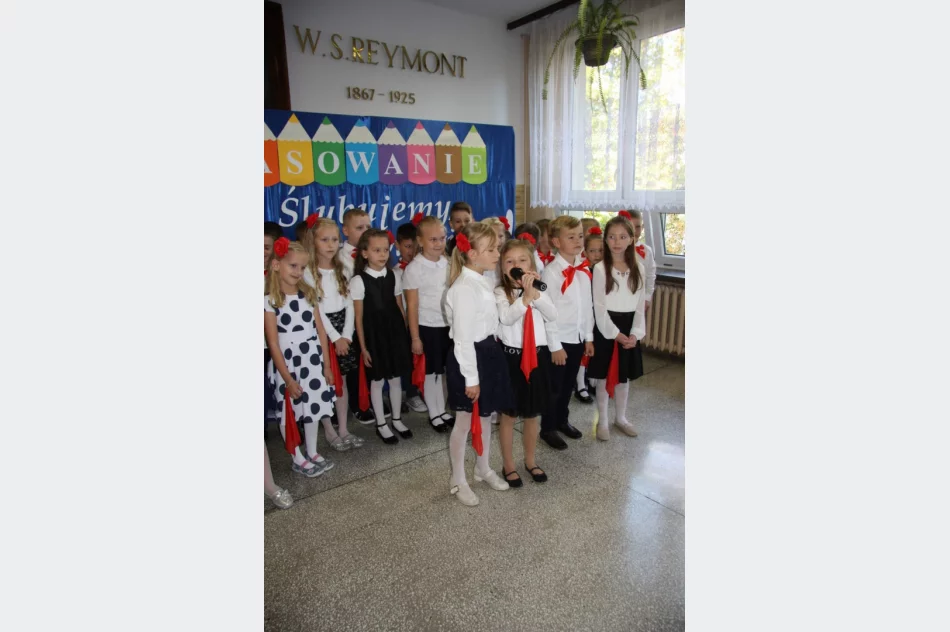 Pasowanie na ucznia w Szkole Podstawowej w Pasierbcu - zdjęcie 18