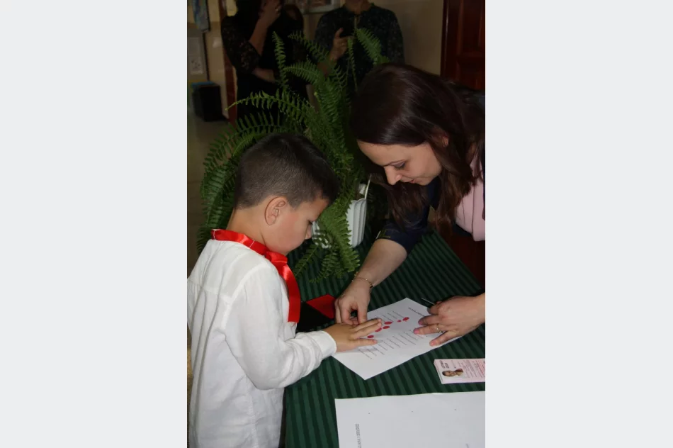 Pasowanie na ucznia w Szkole Podstawowej w Pasierbcu - zdjęcie 19