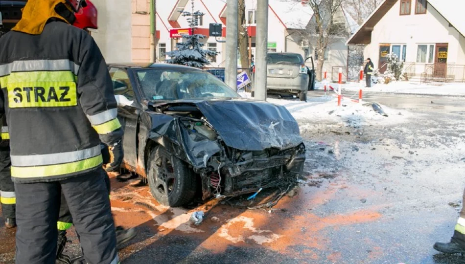 5 osób w szpitalu, śmigłowiec na pomoc - zdjęcie 1