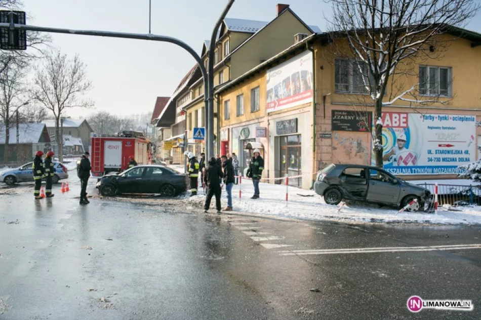 5 osób w szpitalu, śmigłowiec na pomoc - zdjęcie 4