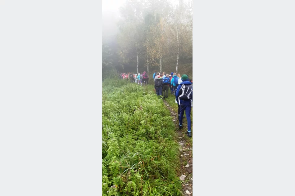 Uczniowie poznawali swoją okolicę - zdjęcie 2