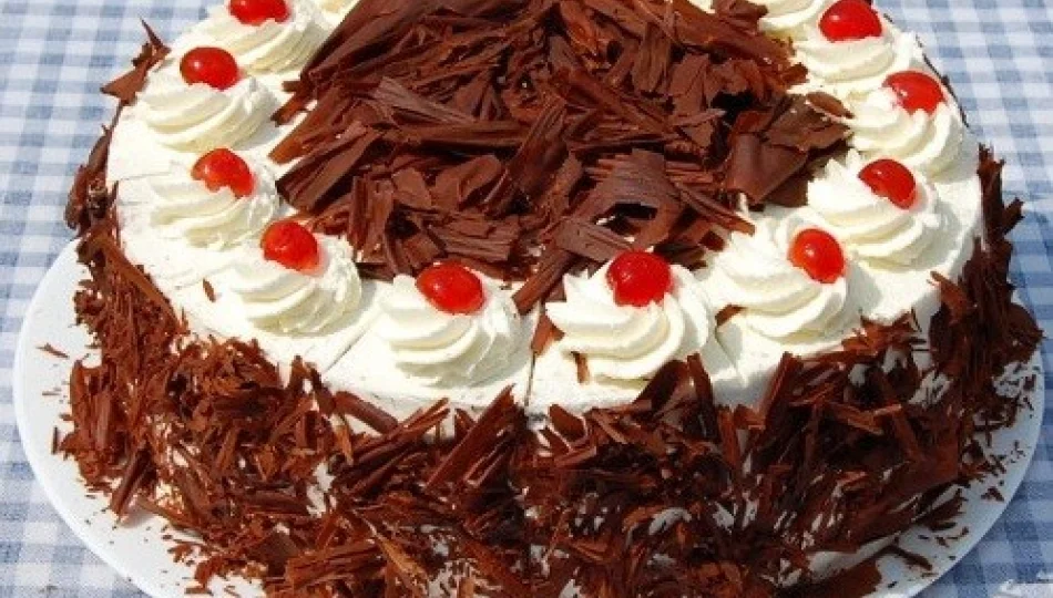 Tort lub ciasto z Czarnego Lasu - zdjęcie 1