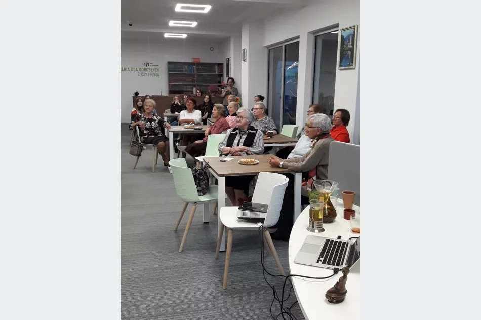 W Miejskiej Bibliotece Publicznej w Limanowej odbyła się „Noc Bibliotek” - zdjęcie 4