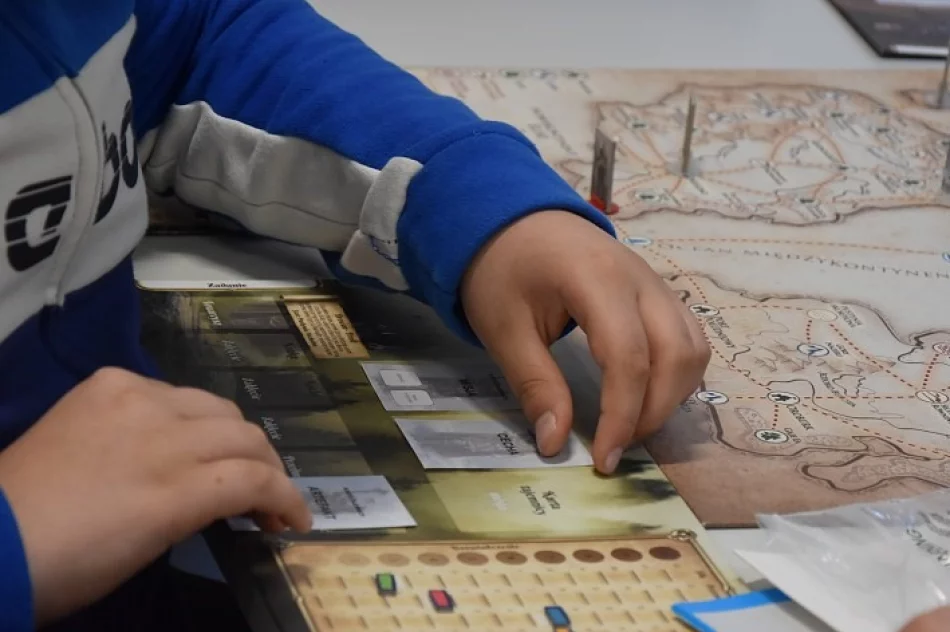 W Miejskiej Bibliotece Publicznej w Limanowej odbyła się „Noc Bibliotek” - zdjęcie 14