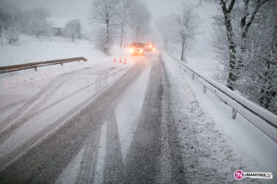 Dachowanie mazdy. Ślisko na drogach - zdjęcie 4