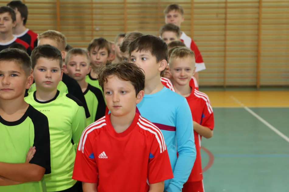 Mistrzostwa Gminy w Halowej Piłce Nożnej Dzieci rozstrzygnięte! - zdjęcie 9