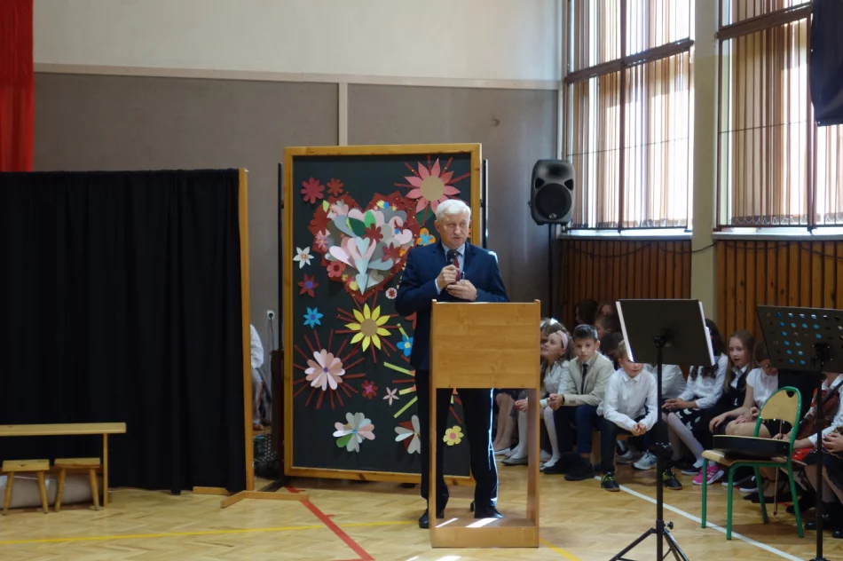 Dzień Edukacji Narodowej w Zespole Szkolno-Przedszkolnym nr 4 - zdjęcie 11