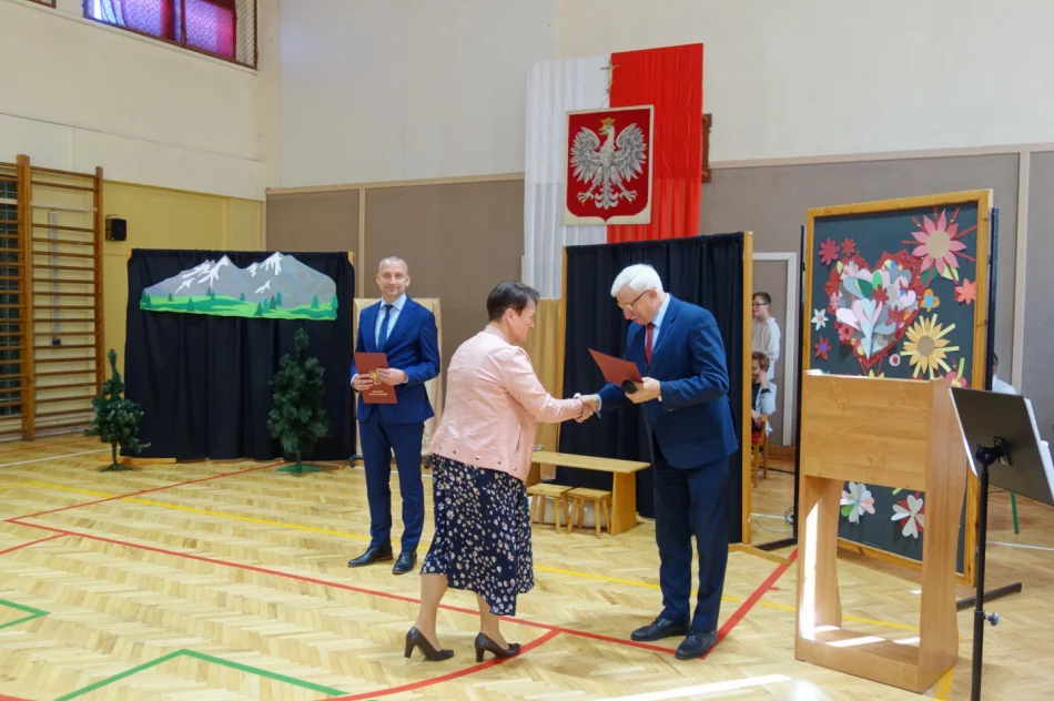 Dzień Edukacji Narodowej w Zespole Szkolno-Przedszkolnym nr 4 - zdjęcie 2