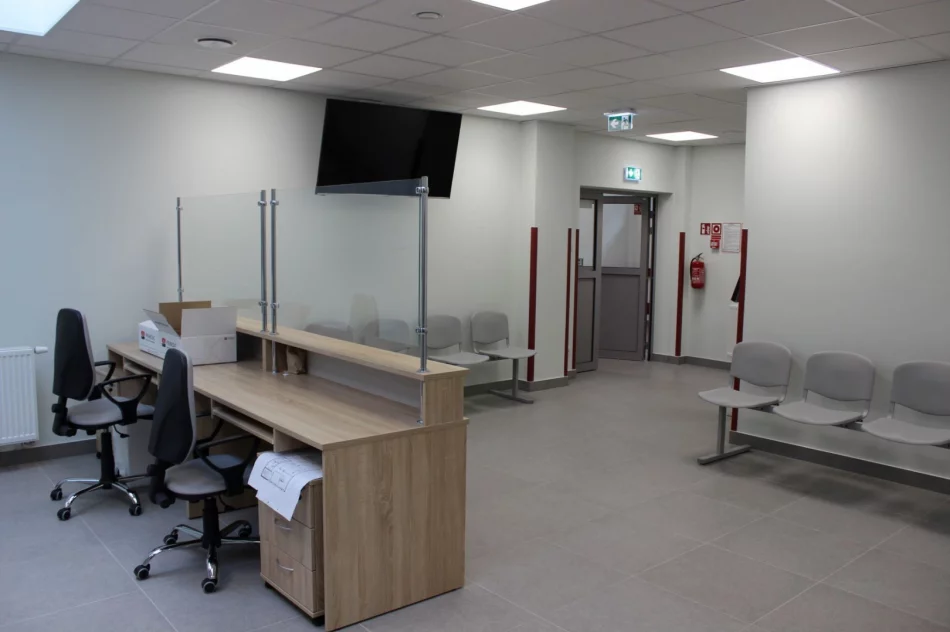 Poświęcono nową karetkę dla szpitala - zdjęcie 18